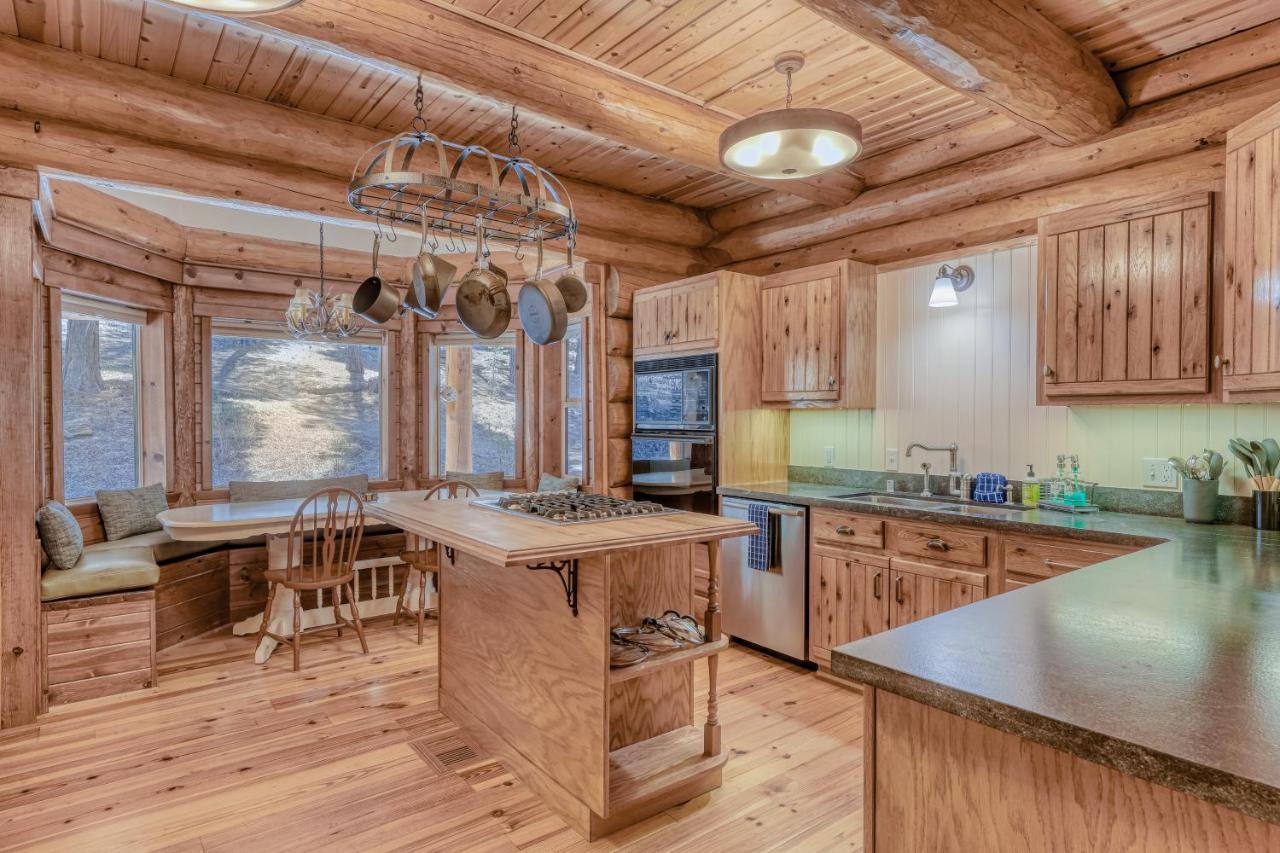 Log Cabin Estate - Falcon Ridge Truckee Extérieur photo